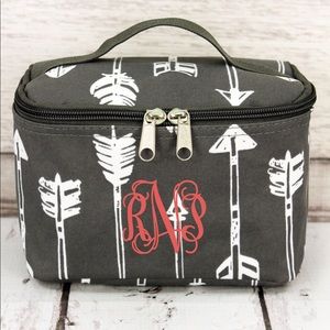 Cosmetic bag (NO MONOGRAM)